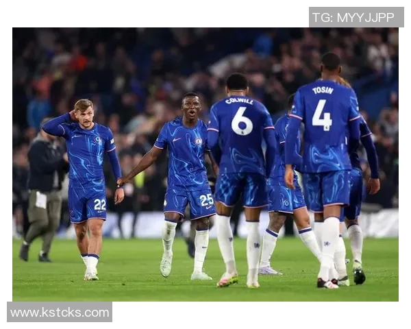 中场铁闸凯塞多本赛季英超抢断拦截双料第一展现强大防守能力 中场铁闸凯塞多本赛季英超抢断拦截双料第一展现强大防守能力