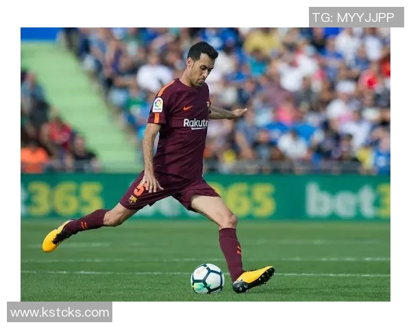 哈维盛赞亚马尔未来有望夺金球奖布斯克茨始终保持顶级表现