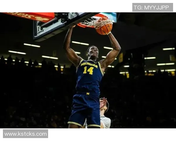 费尔斯称赞阿尔瓦拉多具备成为优秀主帅的潜力与战术解析能力