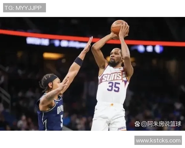 阿伦表现低迷12投仅3中仅得9分2篮板1抢断引发热议