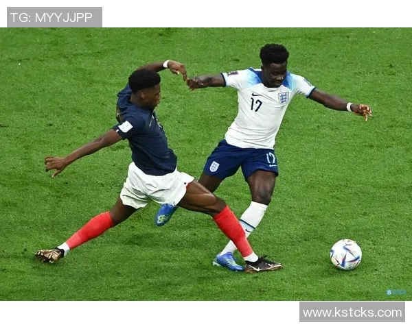 菲尔琼斯称罗杰斯表现优于贝林应该入选英格兰国家队名单 菲尔琼斯称罗杰斯表现优于贝林应该入选英格兰国家队名单