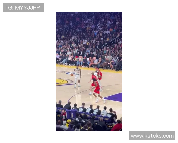 詹姆斯首次缺席训练营和季前赛暑期训练受阻影响备战状态