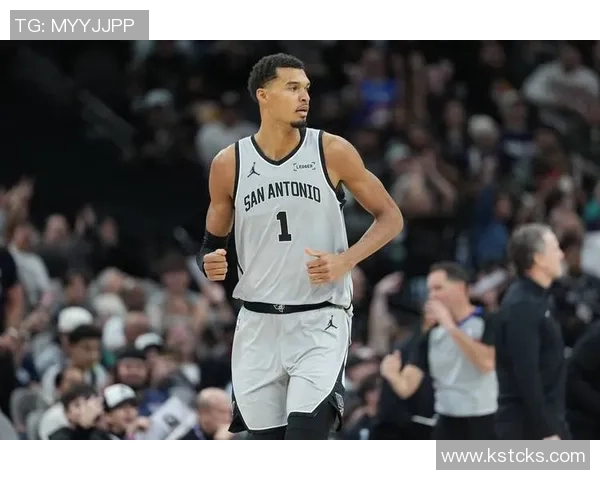 本赛季已过四分之一最佳阵容与全明星评选候选人分析 本赛季已过四分之一最佳阵容与全明星评选候选人分析