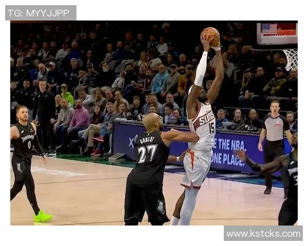 戈贝尔恶意肘击马威被判二级犯规直接驱逐出场引发热议