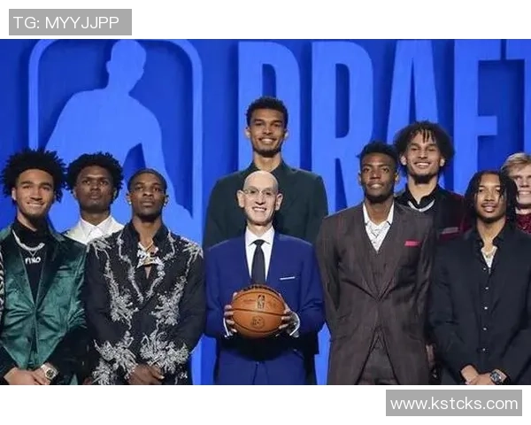 希罗回忆与邓罗的合作时光称其为最杰出的射手之一