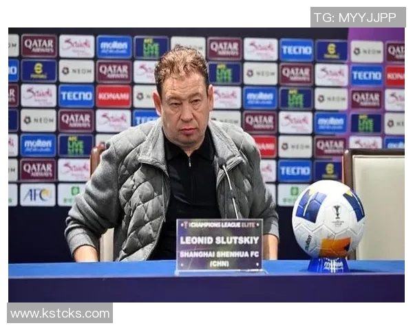 媒体人揭秘申花门将教练罗伯茨的辉煌履历曾任阿森纳米兰教练并在华夏执教