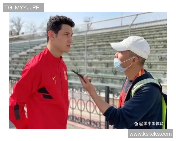 拜合拉木错失良机球停得太靠后导致单刀机会流失 拜合拉木错失良机球停得太靠后导致单刀机会流失