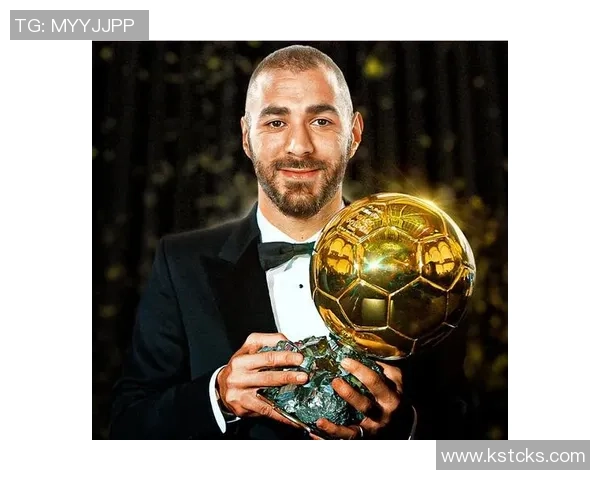 皇马致敬迪斯蒂法诺超级金球奖获奖36周年独一无二的历史传奇