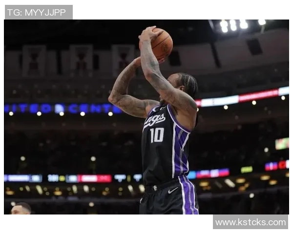 克莱末节表现低迷19分钟仅得5分正负值全队最低遭遇绝杀失利