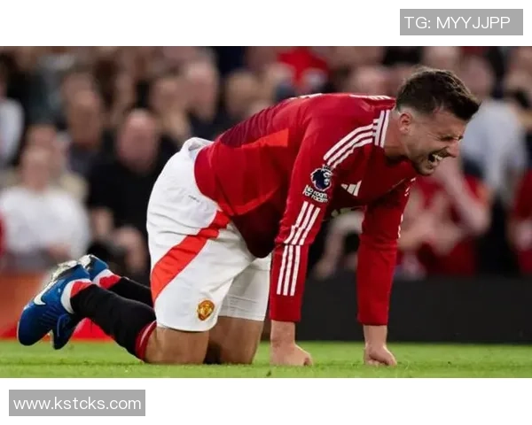 阿贾克斯对曼联中场乌加特表现出兴趣尚未正式报价